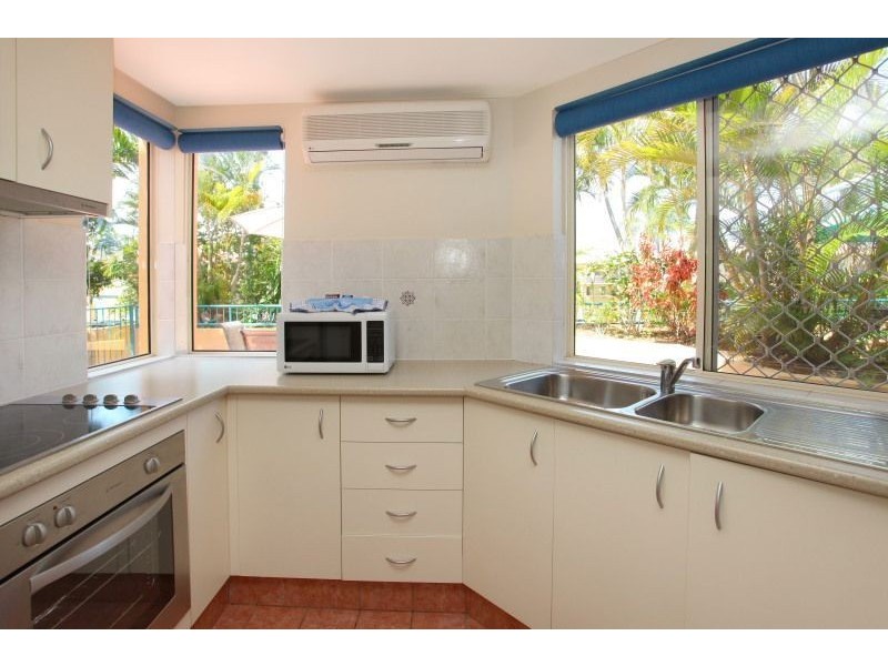 2/40 Burra Street, Surfers Paradise QLD 4217