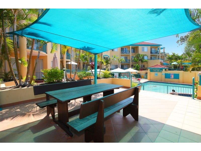 2/40 Burra Street, Surfers Paradise QLD 4217