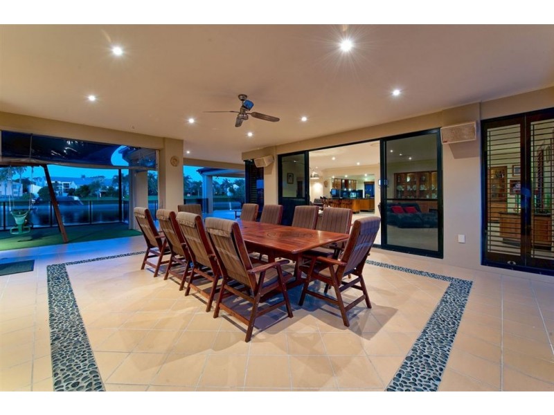 5 Intrepid Drive, Mermaid Waters QLD 4218