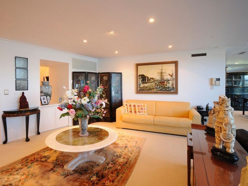 A15-3/75 Brighton Parade, Southport QLD 4215