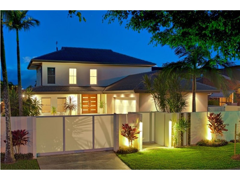 97 Witt Avenue, Carrara QLD 4211