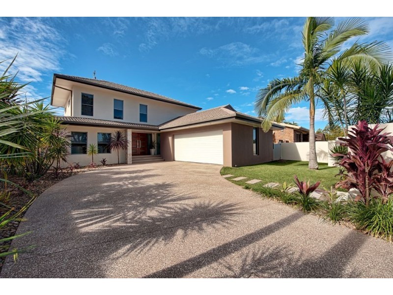 97 Witt Avenue, Carrara QLD 4211