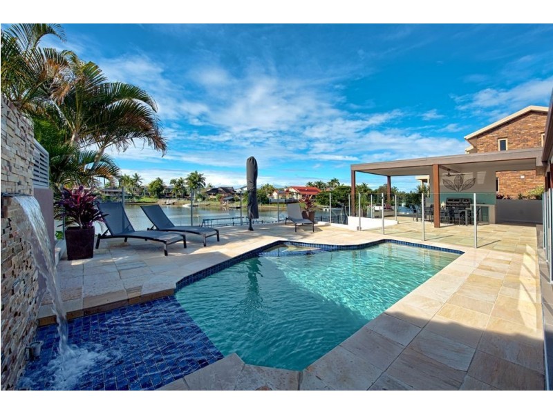 97 Witt Avenue, Carrara QLD 4211