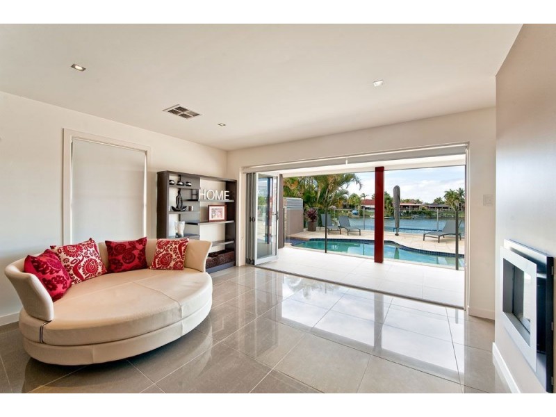 97 Witt Avenue, Carrara QLD 4211