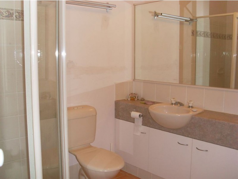 1/18 Rimu Place, Nerang QLD 4211