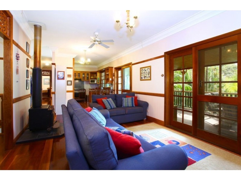 2 Lawson Court, Canungra QLD 4275