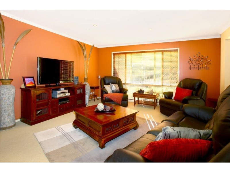 21 Lillywood Circuit, Molendinar QLD 4214