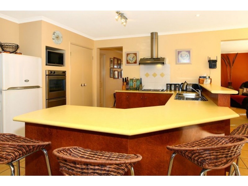 21 Lillywood Circuit, Molendinar QLD 4214