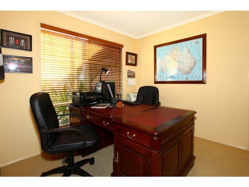 21 Lillywood Circuit, Molendinar QLD 4214