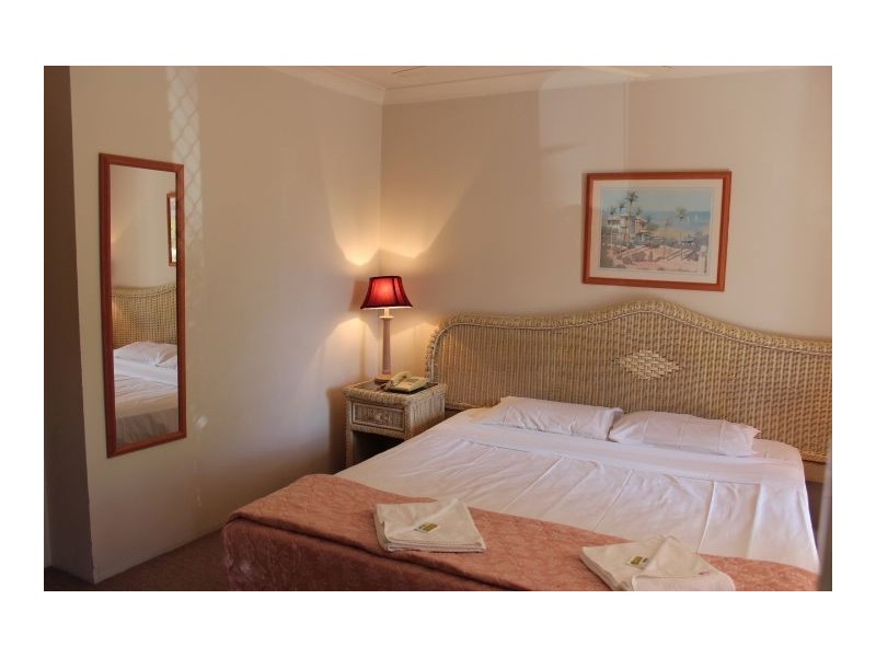 31/1 Paradise Island, Surfers Paradise QLD 4217