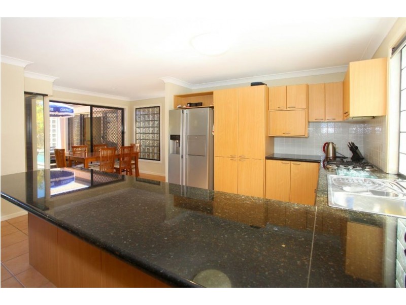 26 Deborah Ave, Benowa Waters QLD 4217