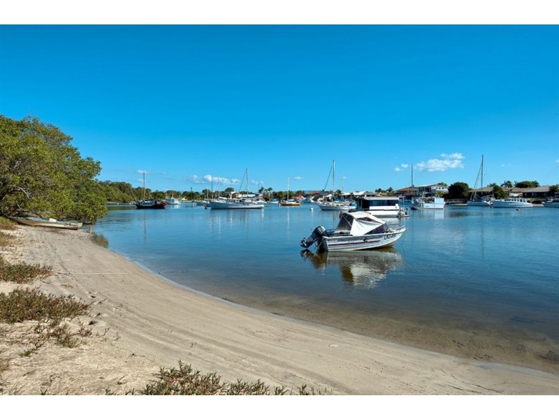 1/21 Paradise Parade, Paradise Point QLD 4216