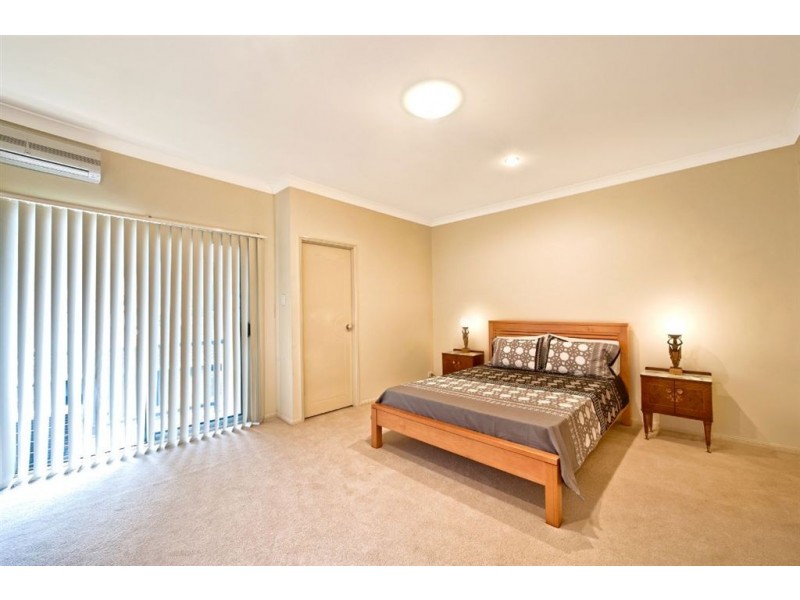 1/21 Paradise Parade, Paradise Point QLD 4216