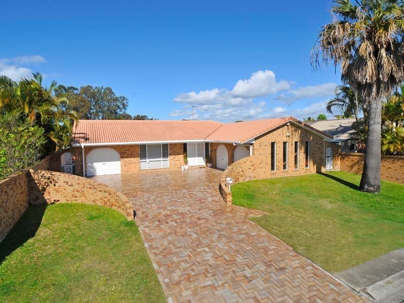 164 Christine Avenue, Burleigh Waters QLD 4220