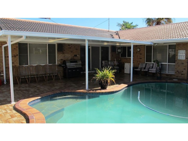 164 Christine Avenue, Burleigh Waters QLD 4220