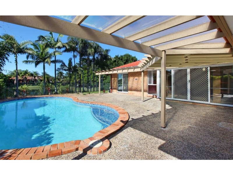 3 Long Island Court, Mermaid Waters QLD 4218