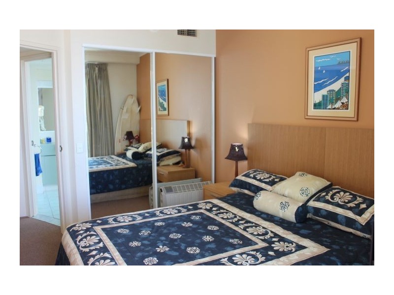 906/52 Pacific Street, Main Beach QLD 4217