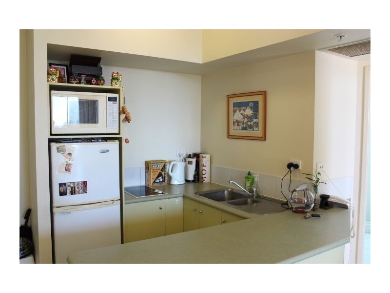 906/52 Pacific Street, Main Beach QLD 4217