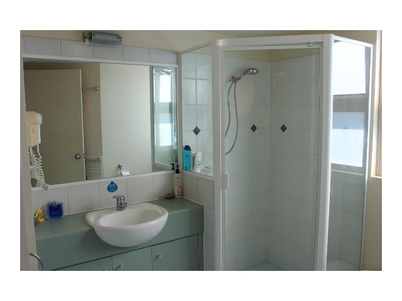 906/52 Pacific Street, Main Beach QLD 4217