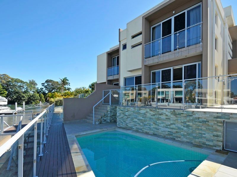 1/13 Pisa Court, Surfers Paradise QLD 4217