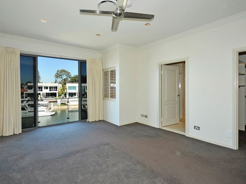2/13 Pisa Court, Surfers Paradise QLD 4217