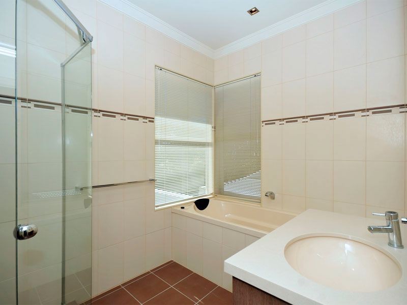 2/13 Pisa Court, Surfers Paradise QLD 4217