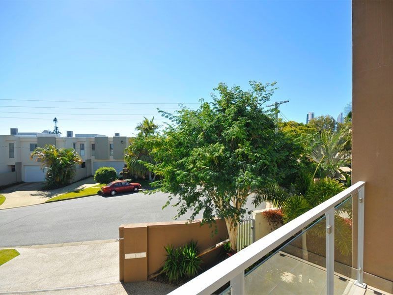 2/13 Pisa Court, Surfers Paradise QLD 4217