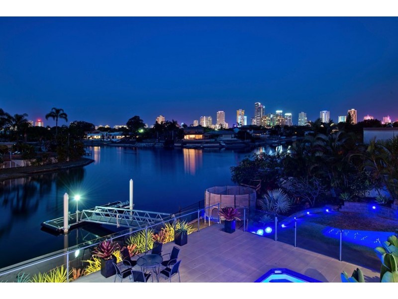 10 Seaforth Ave, Broadbeach Waters QLD 4218