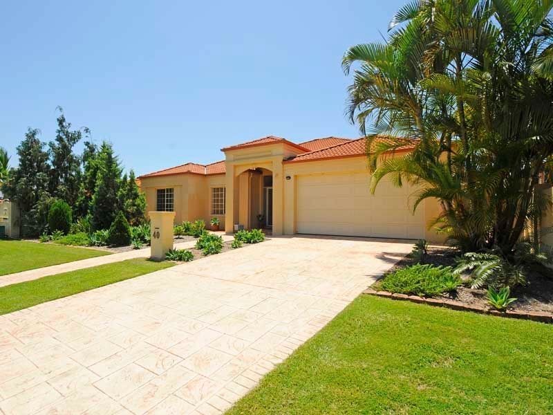 40 Sir Bruce Small Blvd, Benowa Waters QLD 4217