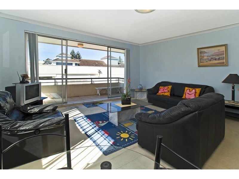 7/20 Tamborine Street, Mermaid Beach QLD 4218