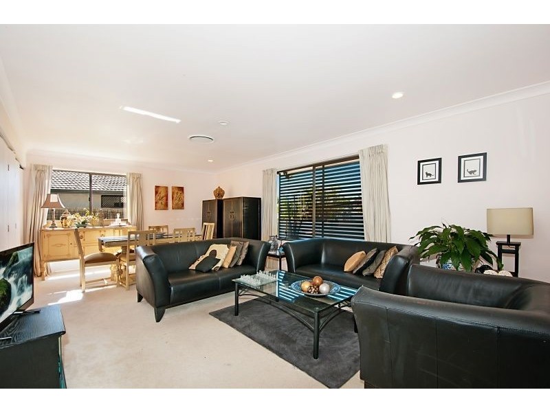 40 Campbell Street, Sorrento QLD 4217