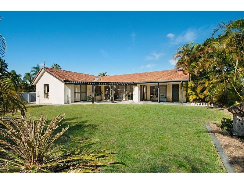 40 Campbell Street, Sorrento QLD 4217