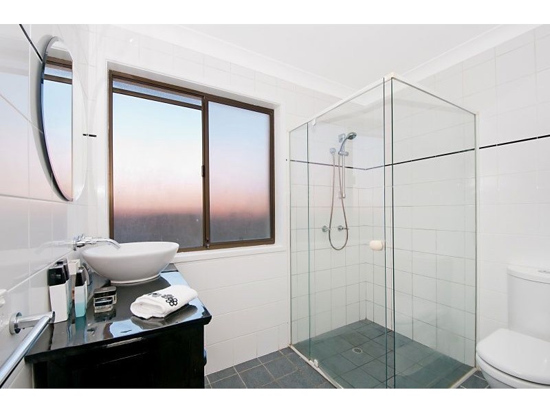 40 Campbell Street, Sorrento QLD 4217