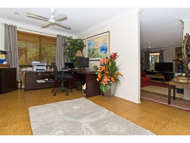 71 Barrier Reef Drive, Mermaid Waters QLD 4218