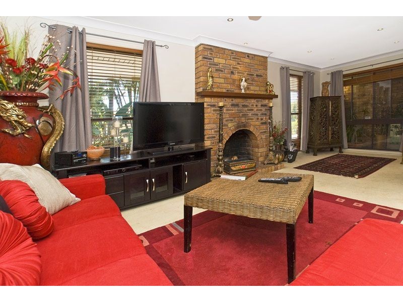 71 Barrier Reef Drive, Mermaid Waters QLD 4218