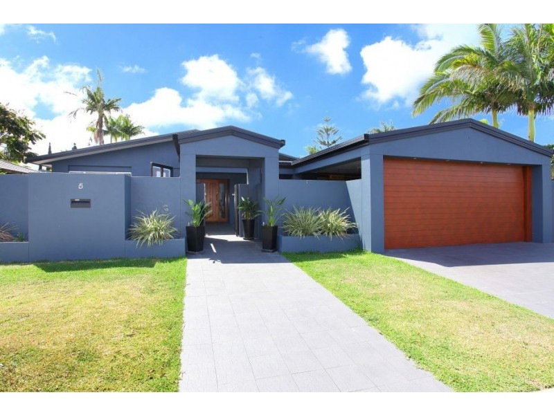 5 McCleary Street, Sorrento QLD 4217