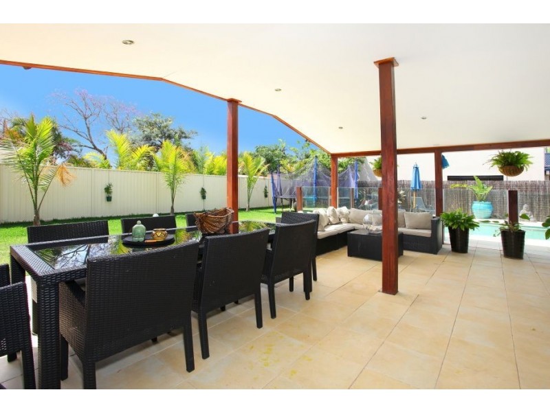 5 McCleary Street, Sorrento QLD 4217