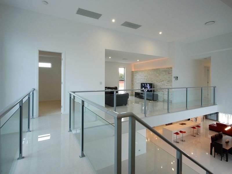 2 Cedar Place, Broadbeach Waters QLD 4218