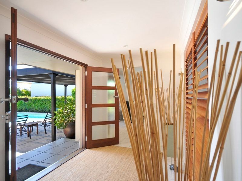 40 Sailaway Street, Mermaid Waters QLD 4218