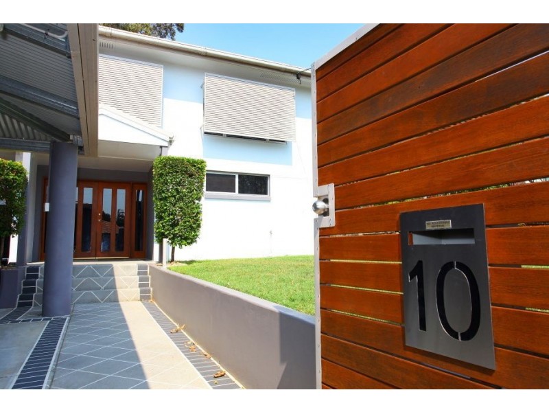 10 Sibyl Street, Southport QLD 4215