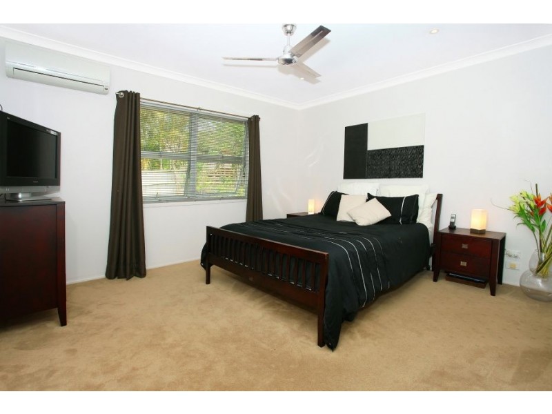 10 Sibyl Street, Southport QLD 4215