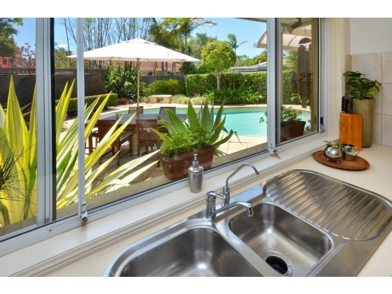 3 Montebello Court, Mermaid Waters QLD 4218