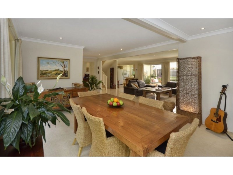 3 Montebello Court, Mermaid Waters QLD 4218