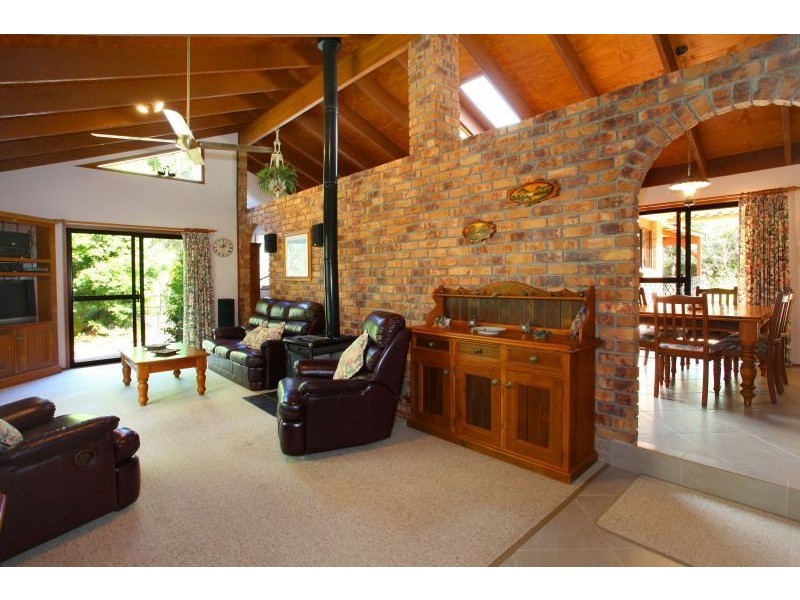 3 Limerick Drive, Witheren, Canungra QLD 4275