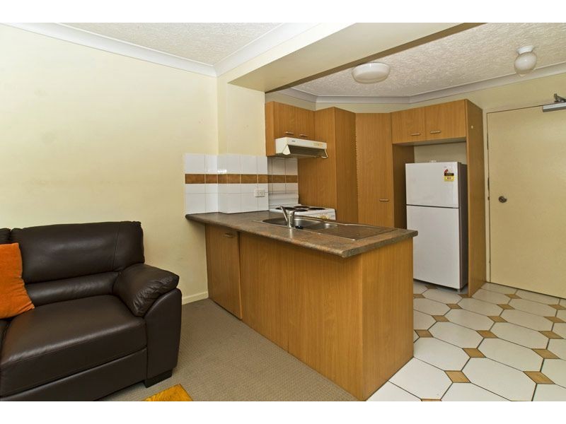 22/21 Markwell Ave, Surfers Paradise QLD 4217