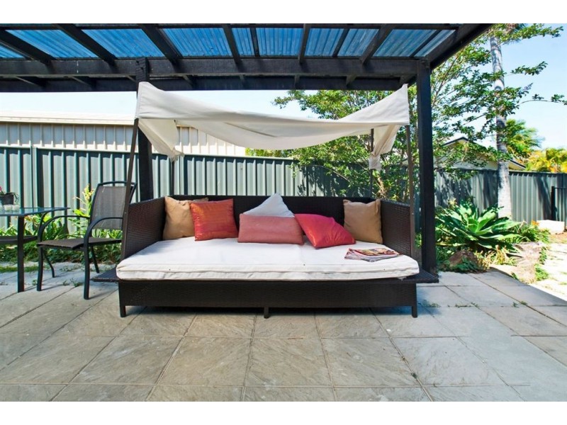 11 Lunar Court, Benowa QLD 4217