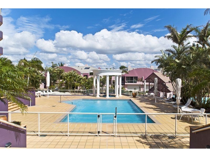 17/12 Commodore Drive, Paradise Waters QLD 4217