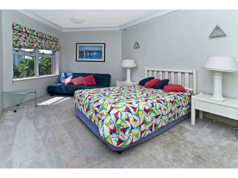 17/12 Commodore Drive, Paradise Waters QLD 4217