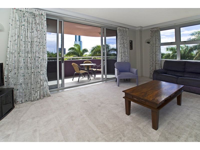 17/12 Commodore Drive, Paradise Waters QLD 4217