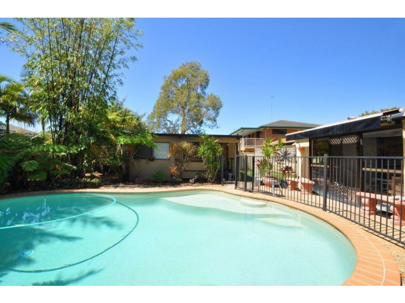 147 Markeri Street, Mermaid Waters QLD 4218